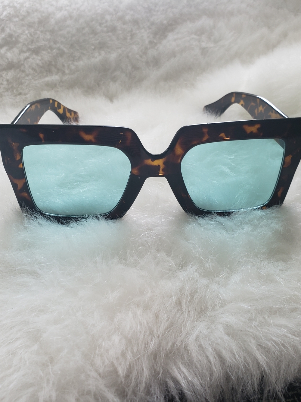 Tortoiseshell Square Frame Sunglasses with Light Blue Lenses